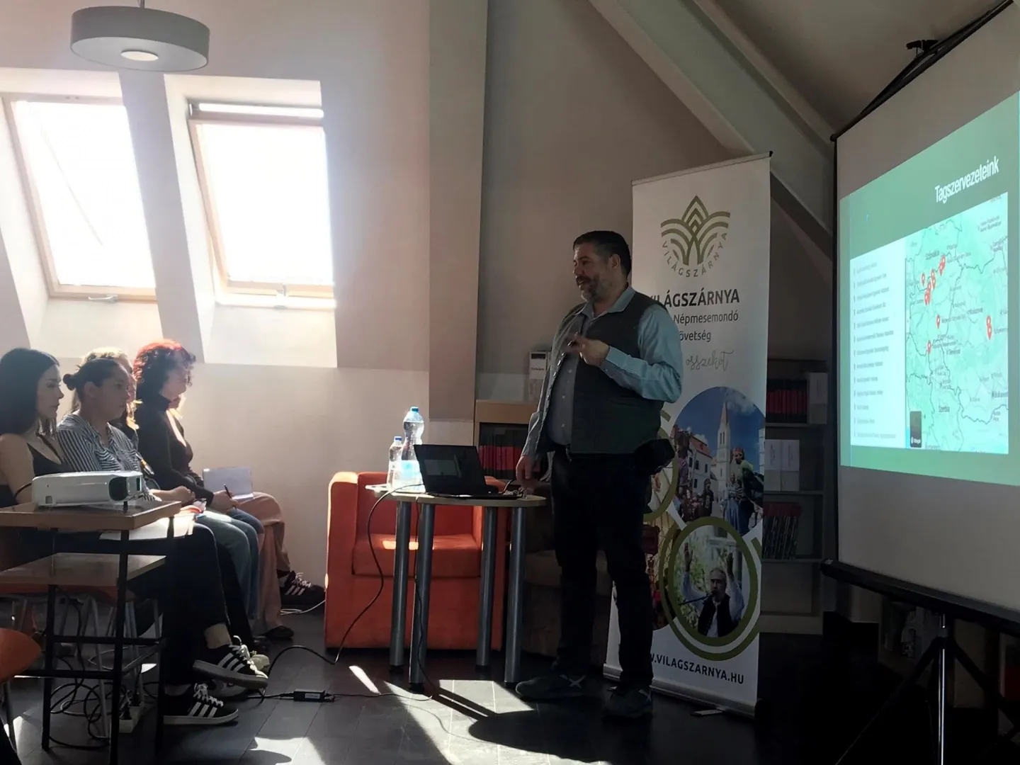 Tanítsunk mesével!