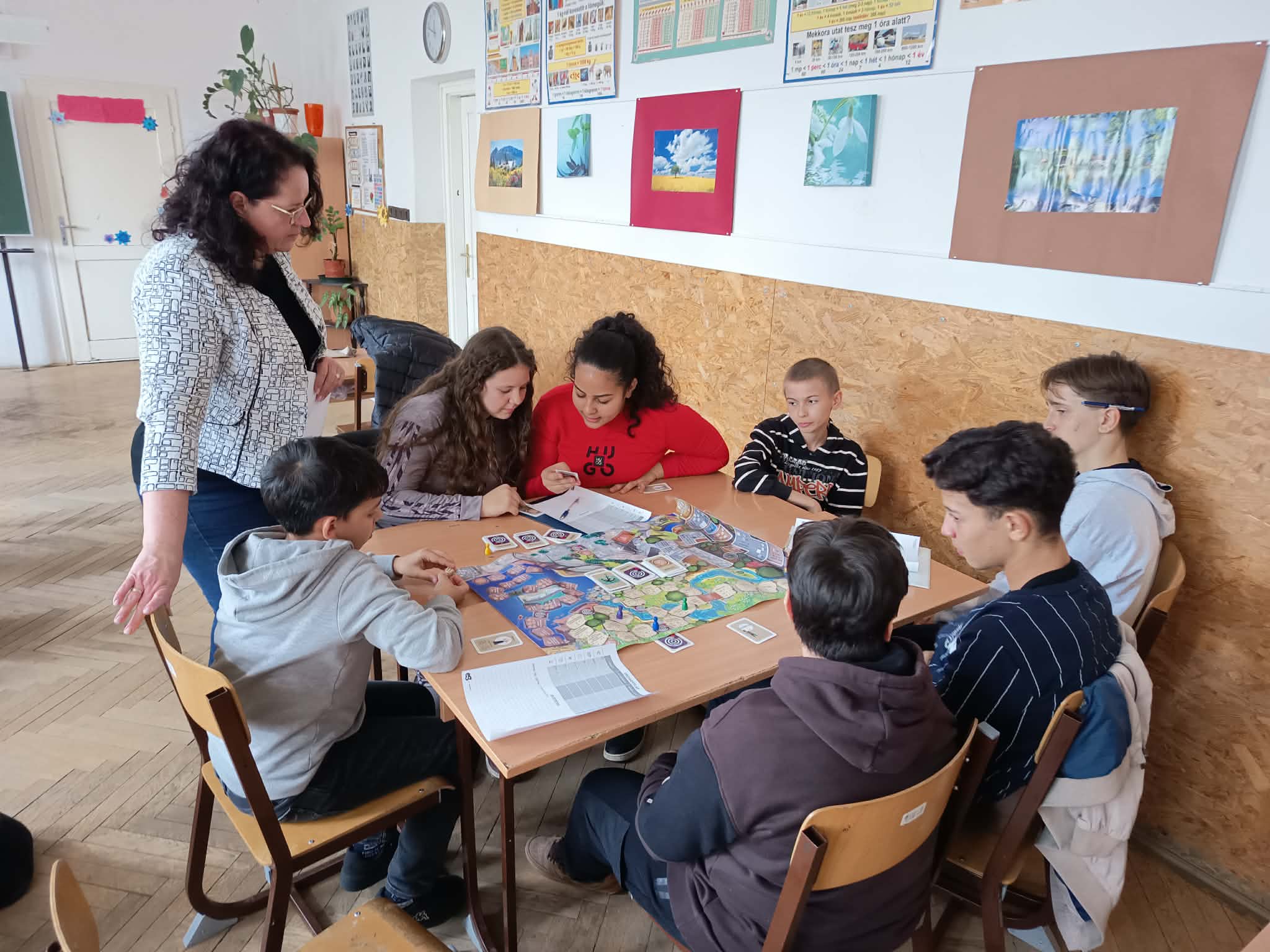 Pályaorientációs játék Tatabányán